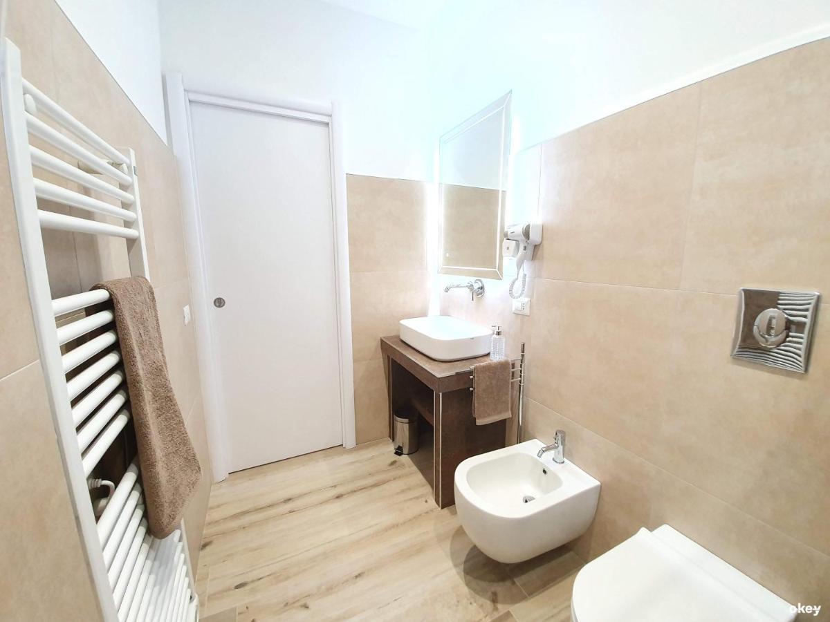 2B Home - Bari Centro Bagian luar foto