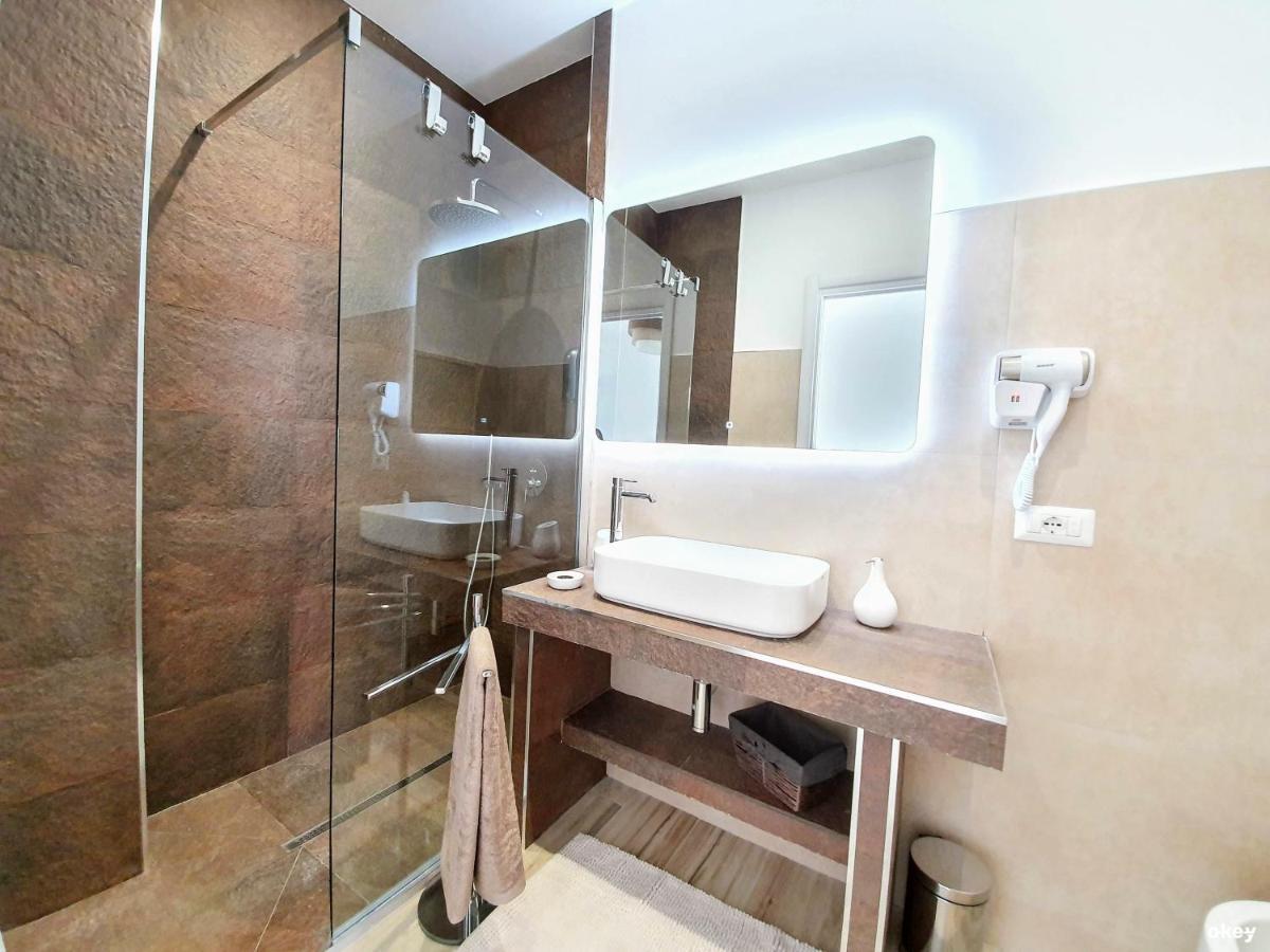 2B Home - Bari Centro Bagian luar foto